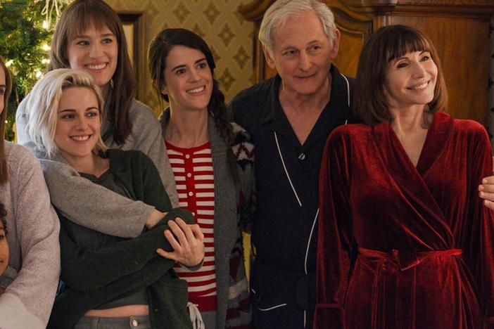 The big family in <em>The Happiest Season </em>includes Burl Moseley, Alison Brie, Kristen Stewart, Mackenzie Davis, Mary Holland, Victor Garber and Mary Steenburgen. (Whew!)