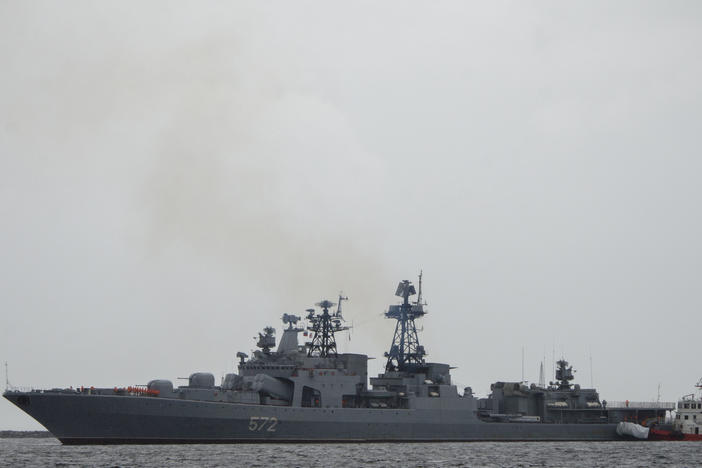 The Russian navy's Admiral Vinogradov arrives for a five-day goodwill visit at the South Harbor of Manila in June 2018. The vessel was involved in an incident Tuesday in the Sea of Japan involving the USS John S. McCain.