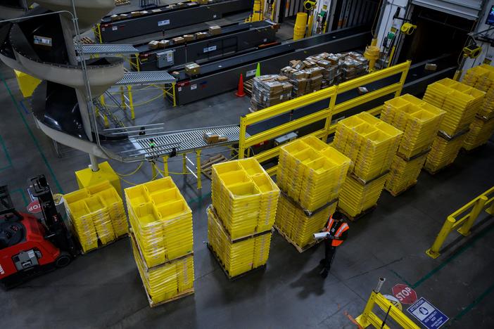 Workers at an Amazon fulfillment center on Staten Island in New York City and across the U.S. have not been unionized. That could change in Alabama.