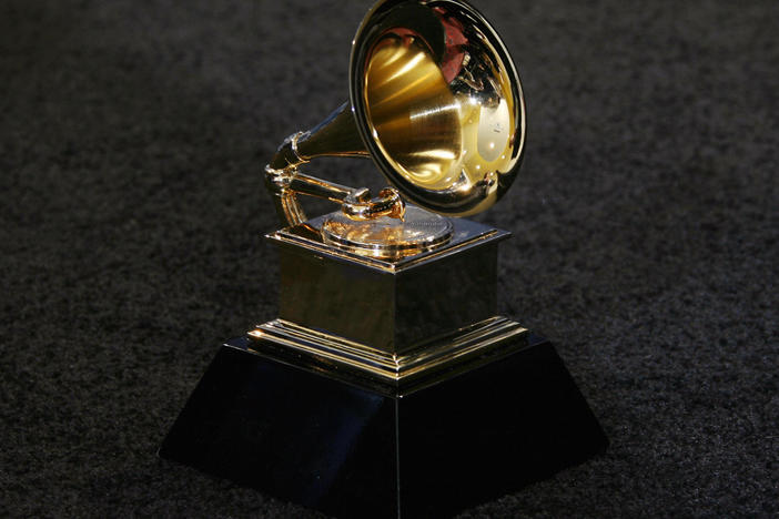 The 2021 Grammy Awards ceremony is being postponed, due to coronavirus concerns.