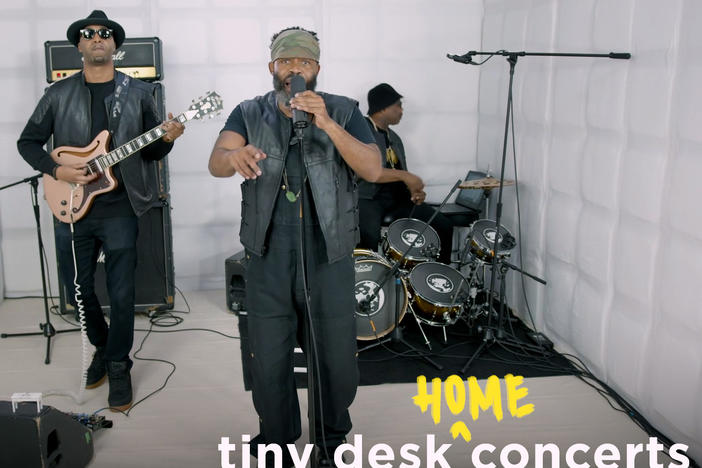 TH1RT3EN performs a Tiny Desk (home) concert.