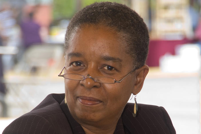 Beverly Jenkins author photo.