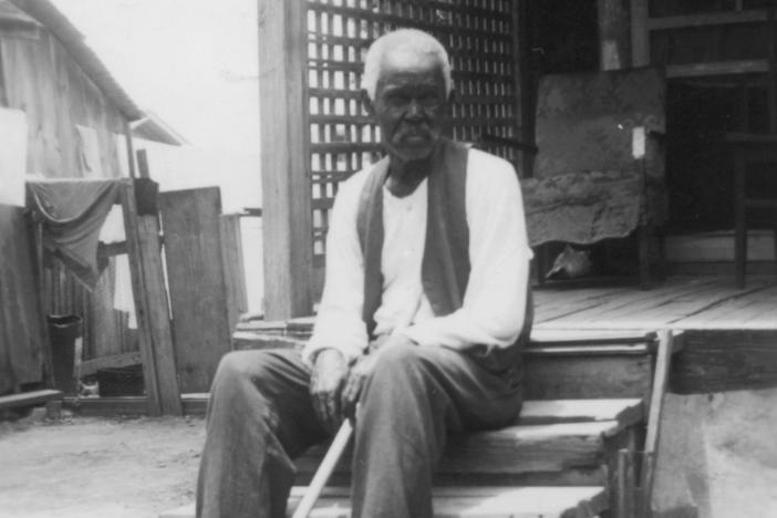 Former slave Felix Haywood, 92 years old when he was photographed in San Antonio in 1937, told an interviewer, "All we had to do was to walk, but walk south, and we'd be free as soon as we crossed the Rio Grande."