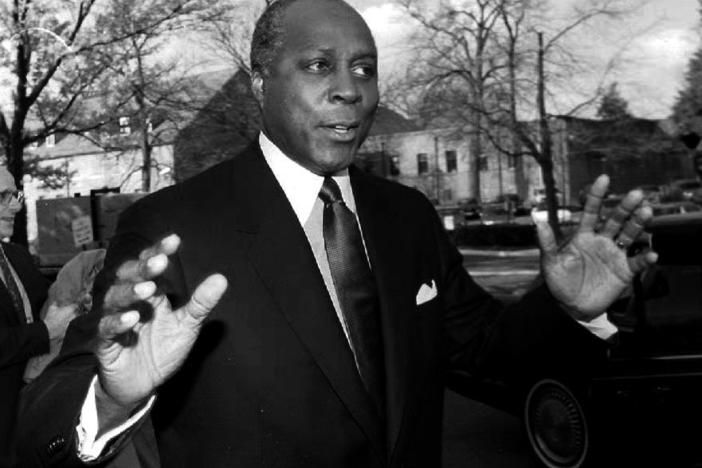 Vernon Jordan has died at 85. He's seen here in November of 1992, when he led then-President-elect Bill Clinton's transition team.