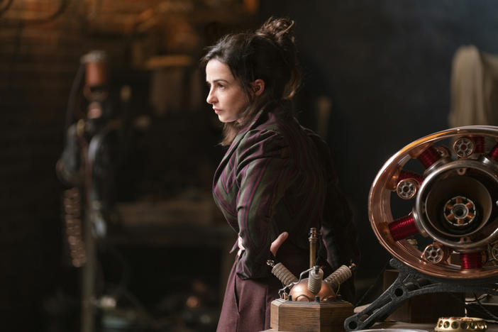 Amalia True (Laura Donnelly) leads a rag-tag team of women imbued with mysterious powers in <em>The Nevers</em>.