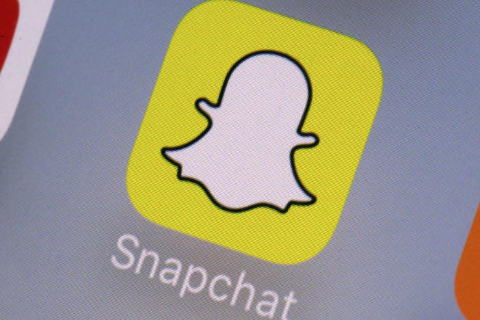 A federal appeals court on Tuesday ruled that Snapchat can be sued in a case in which a young man used the app's "speed filter" feature before a fatal crash.