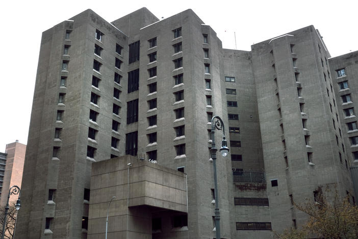 The Metropolitan Correctional Center, which is operated by the Federal Bureau of Prisons, stands in lower Manhattan. A proposed deal would allow two guards to avoid incarceration for allegedly falsifying documents to conceal that they did not make the required checks on Jeffrey Epstein the night he died.