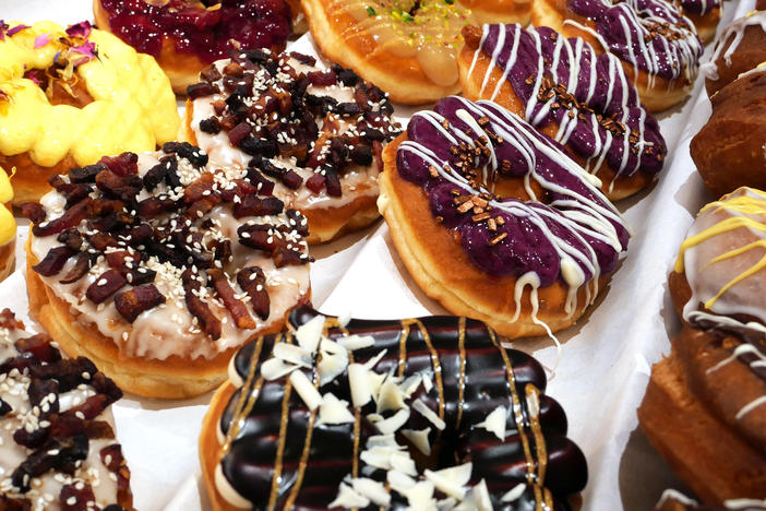 The word "doughnut" first appeared in the Oxford English Dictionary in 1782 but by the early 1800s, "donut" became widely used.