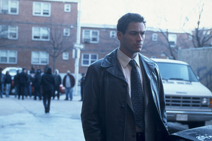 Detective Jimmy McNulty (Dominic West) in <em>The Wire</em>