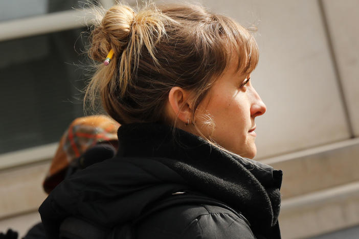 Allison Mack leaving a court appearance in 2019.