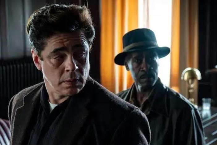 Benicio Del Toro and Don Cheadle play low-level gangsters who get sucked into a into a major corporate conspiracy in <em>No Sudden Move.</em>