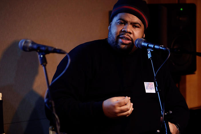 Chucky Thompson speaks at a Recording Academy event in January 2009. The late producer created some of the most celebrated hits of the '90s "hip-hop soul" era.