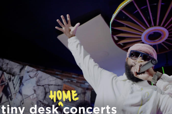 Royce 5'9" performs a Tiny Desk (home) concert.