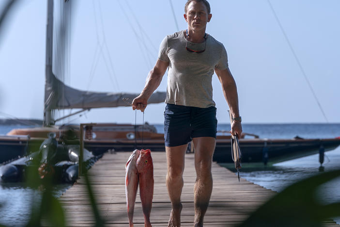 In <em>No Time to Die</em>, Daniel Craig shows us a James Bond who's gone fishing.
