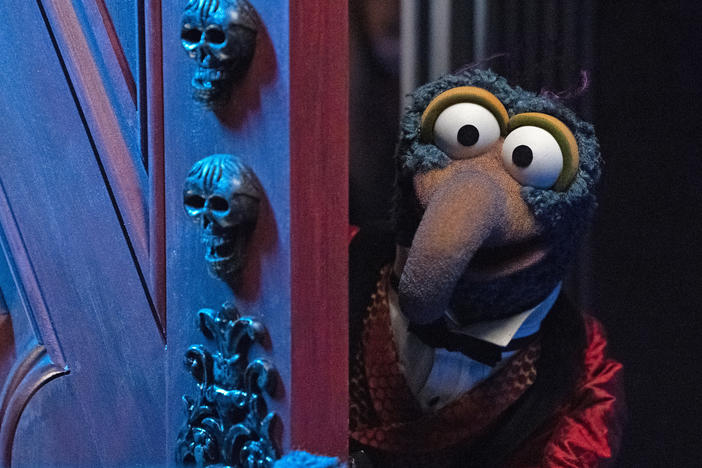 Gonzo in <em>Muppets Haunted Mansion.</em>