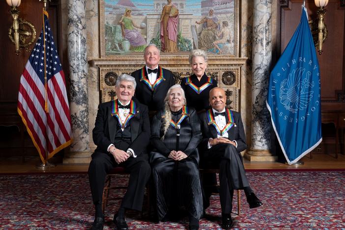 The 2021 Kennedy Center honorees: (left to right) opera star Justino Díaz, <em>Saturday Night Live </em>creator Lorne Michaels, singer-songwriter Joni Mitchell, entertainer Bette Midler and Motown founder Berry Gordy.<em></em>