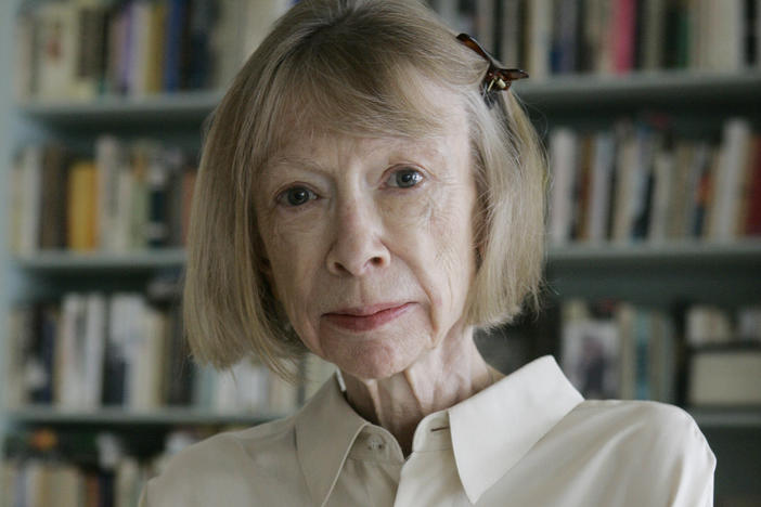 Author Joan Didion poses for a portrait in her New York apartment on Sept. 26, 2005.