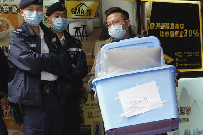 Hong Kong police raided the office of the online news outlet Stand News on Wednesday after arresting several people for conspiracy to publish a seditious publication.  The website shut down hours later.