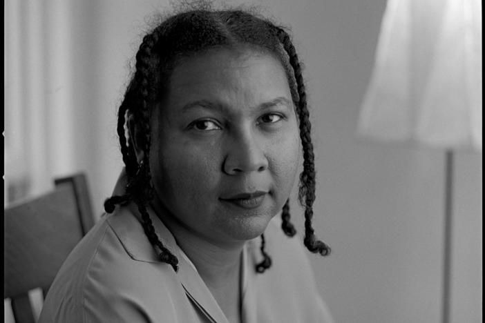 Author and cultural critic bell hooks poses for a portrait on December 16, 1996.