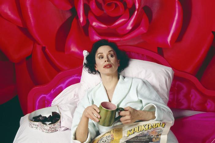 Opera singer Maria Ewing photographed on stage at the Metropolitan Opera in New York in 1994 while she was singing the title role in <em>Lady Macbeth of Mtsensk</em>, by Dmitri Shostakovich.