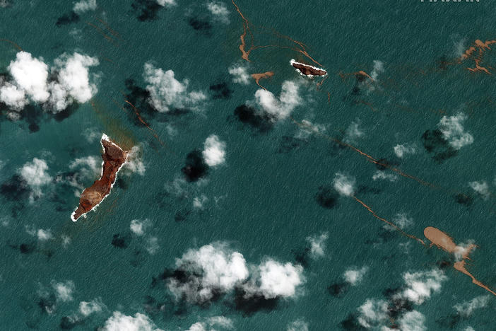 The island of Hunga Tonga Hunga Ha'apai, as imaged by satellites on January 6, 2022 (left) and January 18 (right). It was obliterated in the eruption, which scientists estimate was 10 megatons in size.
