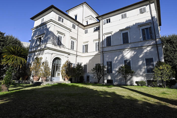 The Villa Aurora in Rome housing the only mural by Caravaggio failed to find a bidder in an auction Tuesday.