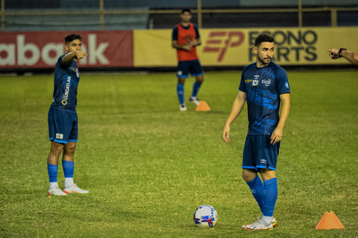 Alex Roldan (right), captain of the Salvadoran men's national soccer team, during practice at the Cuscatlán Stadium in San Salvador, El Salvador, on Tuesday, where they will play against Canada on Wednesday. The game is part of the Americas regions' CONCACAF qualifying matches for the 2022 World Cup in Qatar.