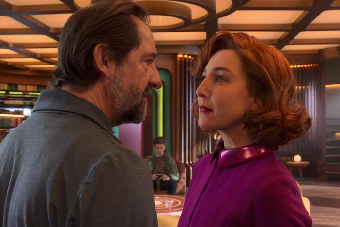 Max (Stéphane De Groodt) and Alice (Elsa Zylberstein) are trapped in a house by robots in Jean-Pierre Jeunet's sci-fi satire <em>Bigbug</em>.