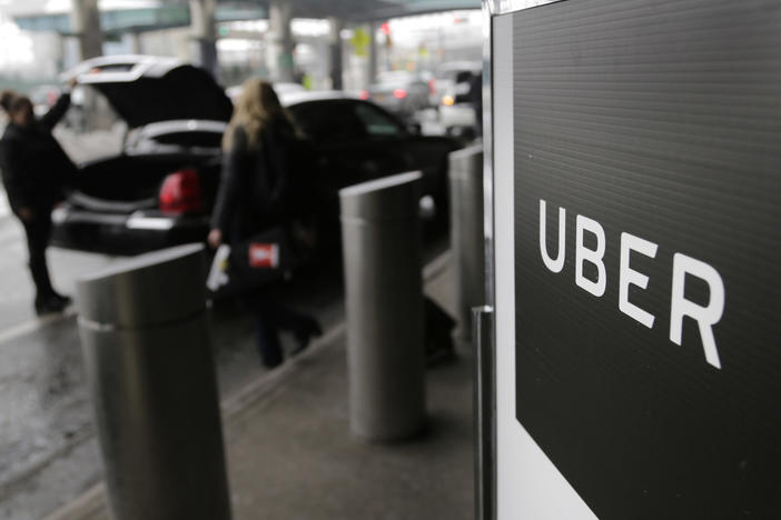 Uber announced an 83% jump in revenue last quarter, and the company recorded a record number of users despite the spread of the omicron variant.