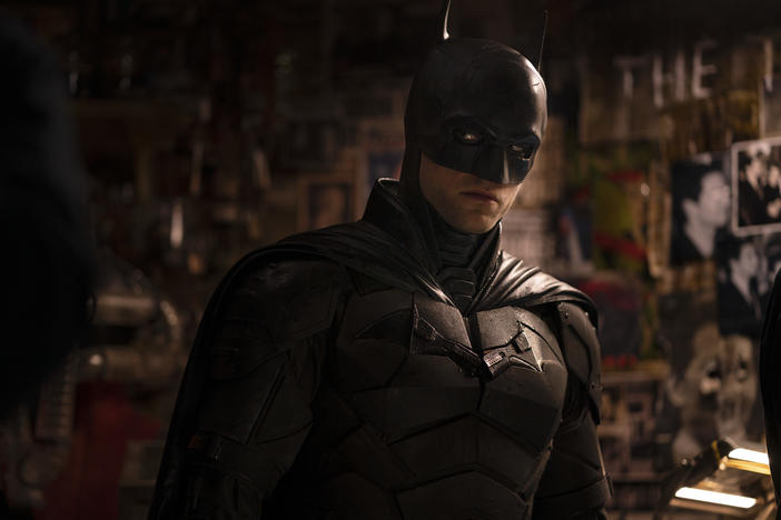 Even in a cowl that blocks his peripheral vision, <em>The Batman</em> (Robert Pattinson) can still serve side-eye.