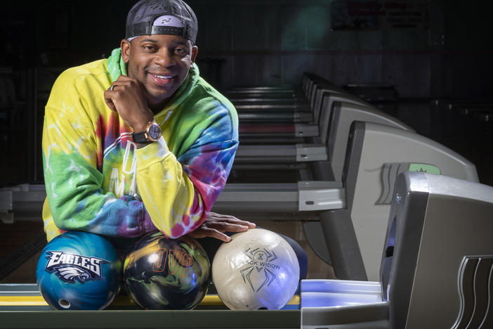 "Ain't no bumpers in life," Jimmie Allen says, as he explains his philosophy on bowling and his career.