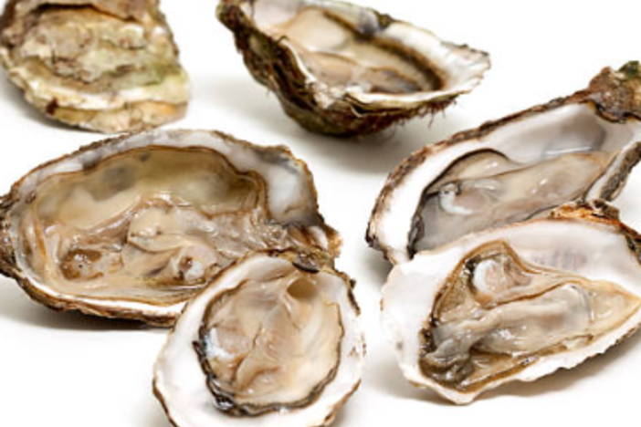 The FDA is working with federal, state, and local officials to investigate a multi-state outbreak of norovirus illnesses linked to raw oysters, the agency said Wednesday.