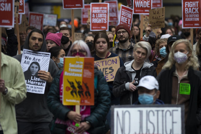 <strong>Seattle</strong>: Hundreds gather for a rally to defend Roe v. Wade.