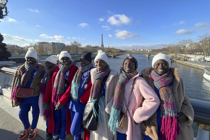 Star Feminine Band in Paris.