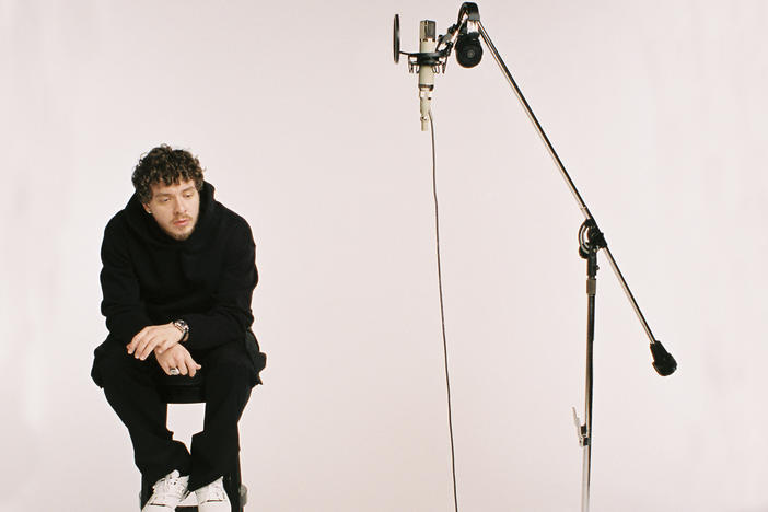 Jack Harlow is a rising star in the hip-hop world, someone that legends praise and peers envy.
