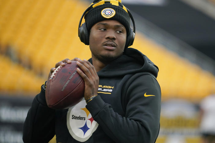 Pittsburgh Steelers quarterback Dwayne Haskins warms up before a game against the Baltimore Ravens on Dec. 5, 2021, in Pittsburgh.