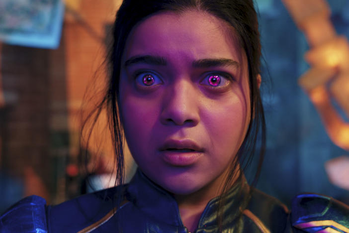 Kamala Khan, portrayed by Iman Vellani, is a Pakistani American teen living in Jersey City who discovers she has powers.