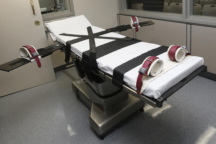 A gurney in the execution chamber at the Oklahoma State Penitentiary in McAlester, Okla. on Oct. 9, 2014.