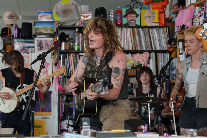 Pigeon Pit performs a Tiny Desk concert.