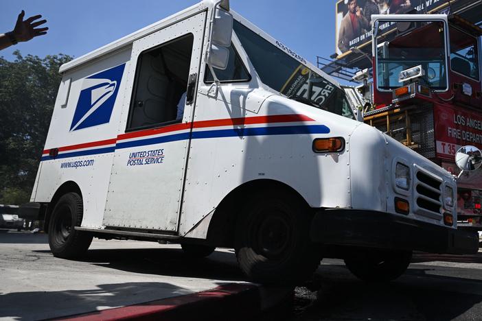 The U.S Postal Service is planning to implement temporary price increases for the upcoming 2022 holiday season. The agency said it will help keep them competitive and cover increased costs for the season.