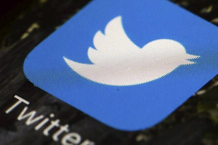 A federal appeals court on Sept. 16 ruled in favor of a Texas law targeting major social media companies like Facebook and Twitter in a victory for Republicans who accuse the platforms of censoring conservative speech.