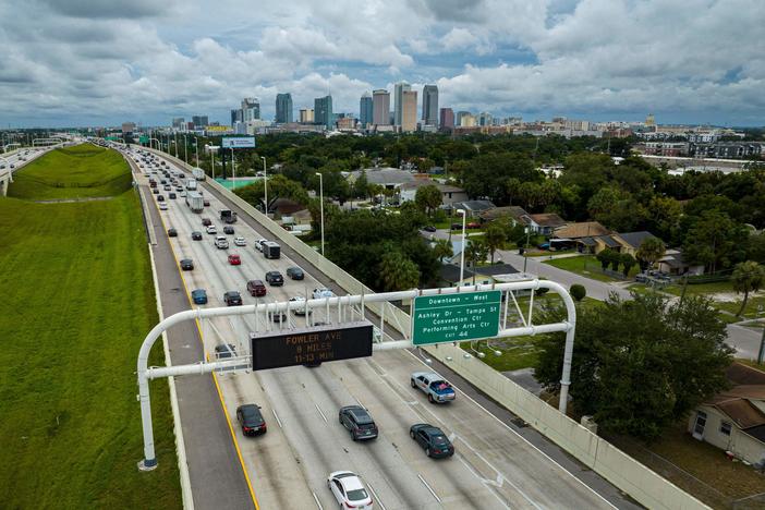 Eastbound traffic crowds Interstate 275 as people evacuate before the arrival of Hurricane Ian in Tampa, Fla., on Tuesday.