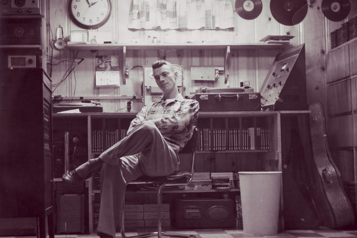 A young Joe Bussard in his basement, surrounded by vintage 78s.