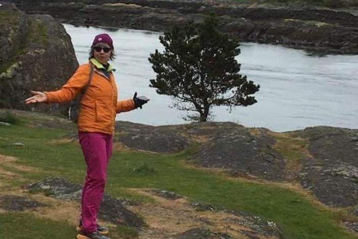 Jackie Briggs had a rose-shaped birthmark on her upper arm. One day a stranger noticed it and asked a question about the mark that ended up saving Briggs' life.