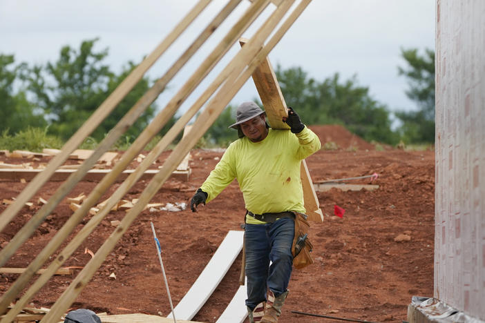 Even though higher mortgage rates are starting to curb housing prices, the share of first-time homebuyers has fallen to a historic low, according to the National Association of Realtors.