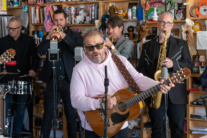 The Mavericks perform a Tiny Desk concert.