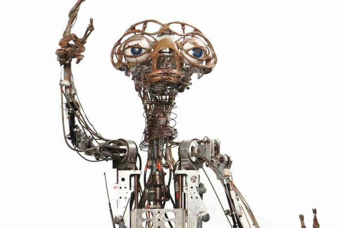 The mechatronic model features 85 points of movement.