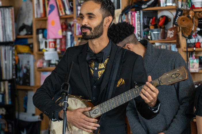 Jake Blount performs a Tiny Desk concert.