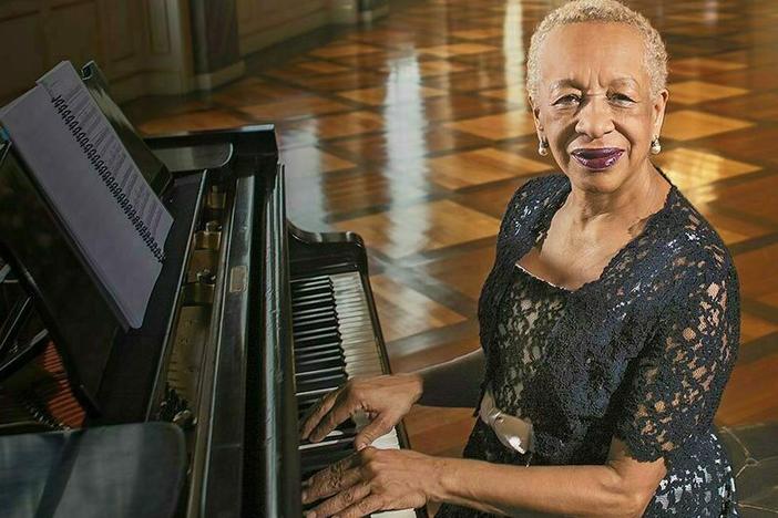 Colombian pianist Teresita Gómez is a legendary figure in that country's classical music scene.