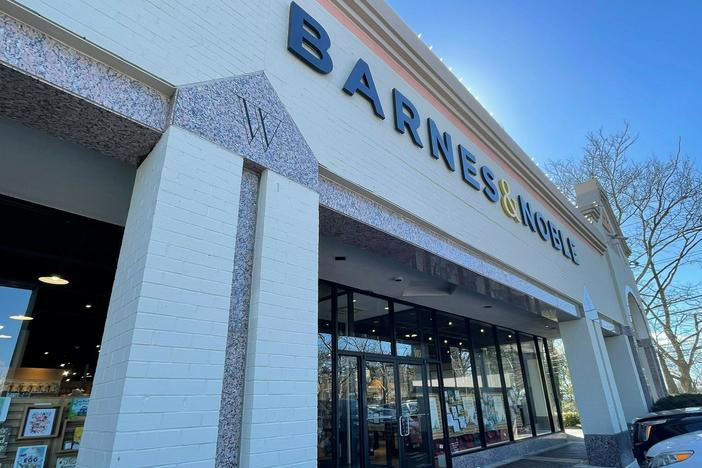 Barnes & Noble opened this new store in Pikesville, Md., as it began its biggest expansion in years.